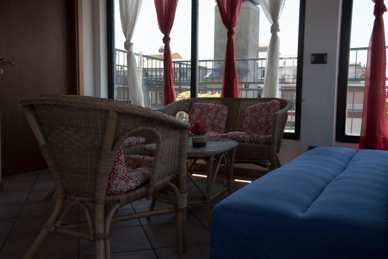 Alex E Angie Hotel Бергамо Екстериор снимка A room at the hotel